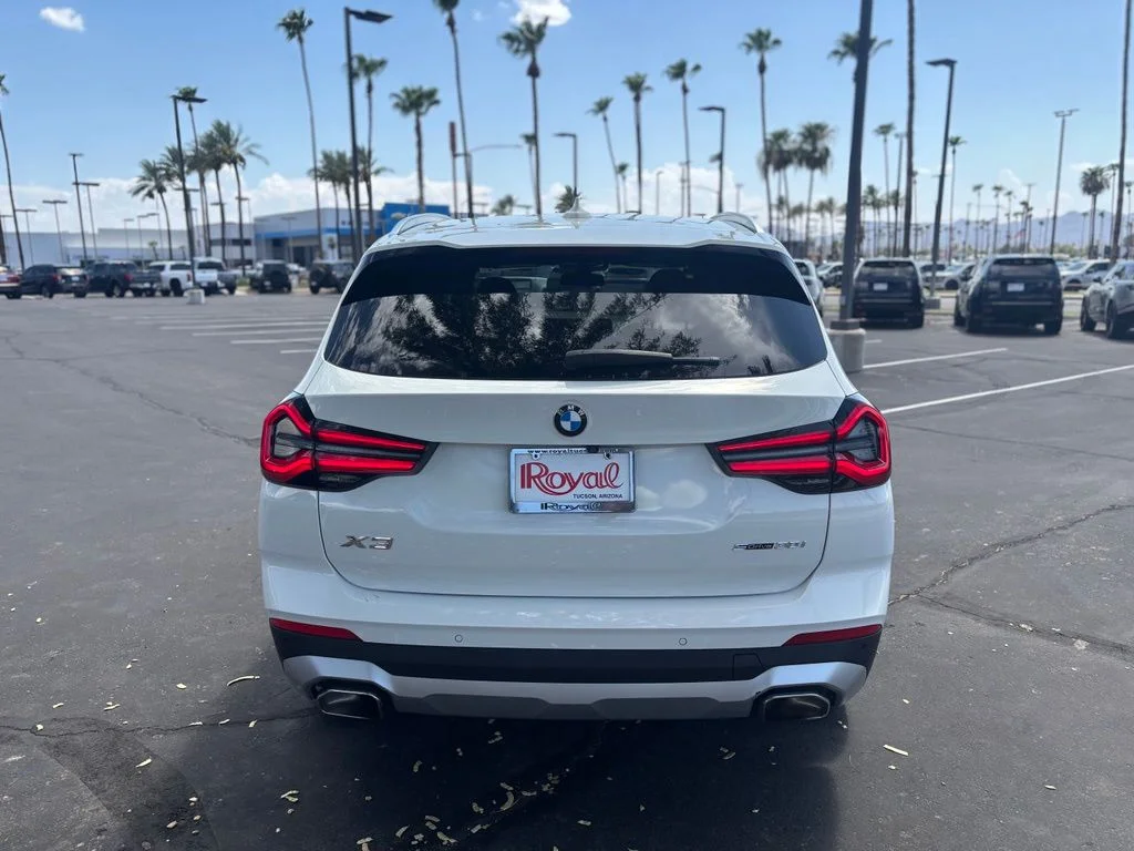 Used 2023 White BMW sDrive30i image 19