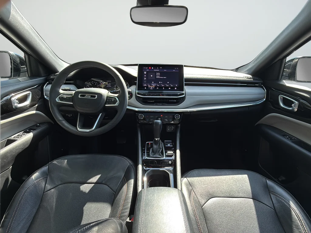 Used 2023 White Jeep Limited image 18