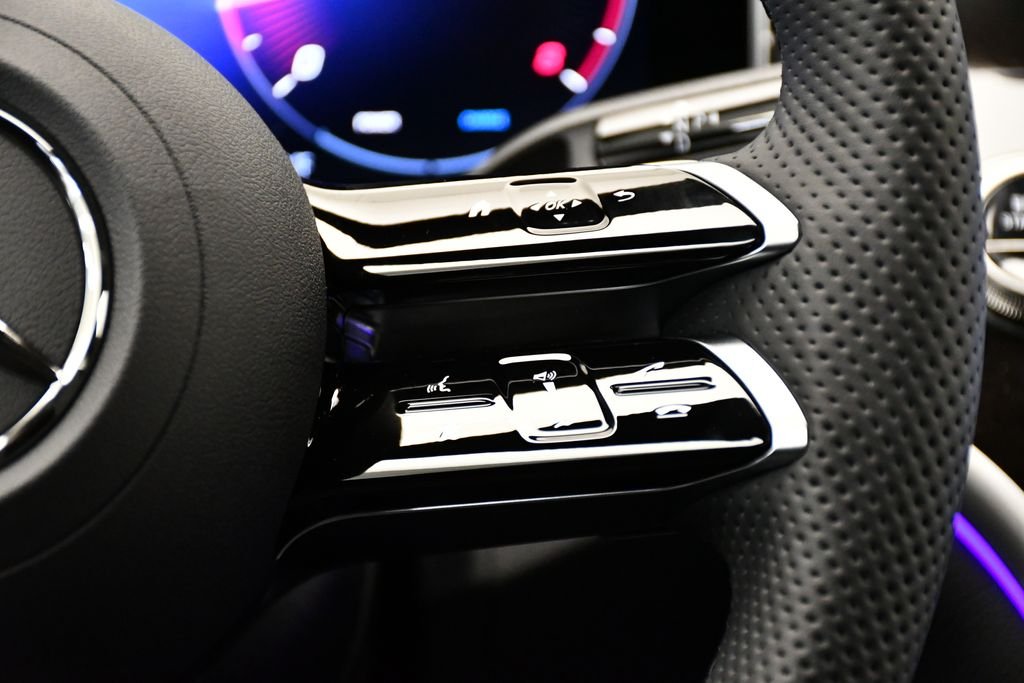 2025 Mercedes-Benz GLC Base - Photo 23