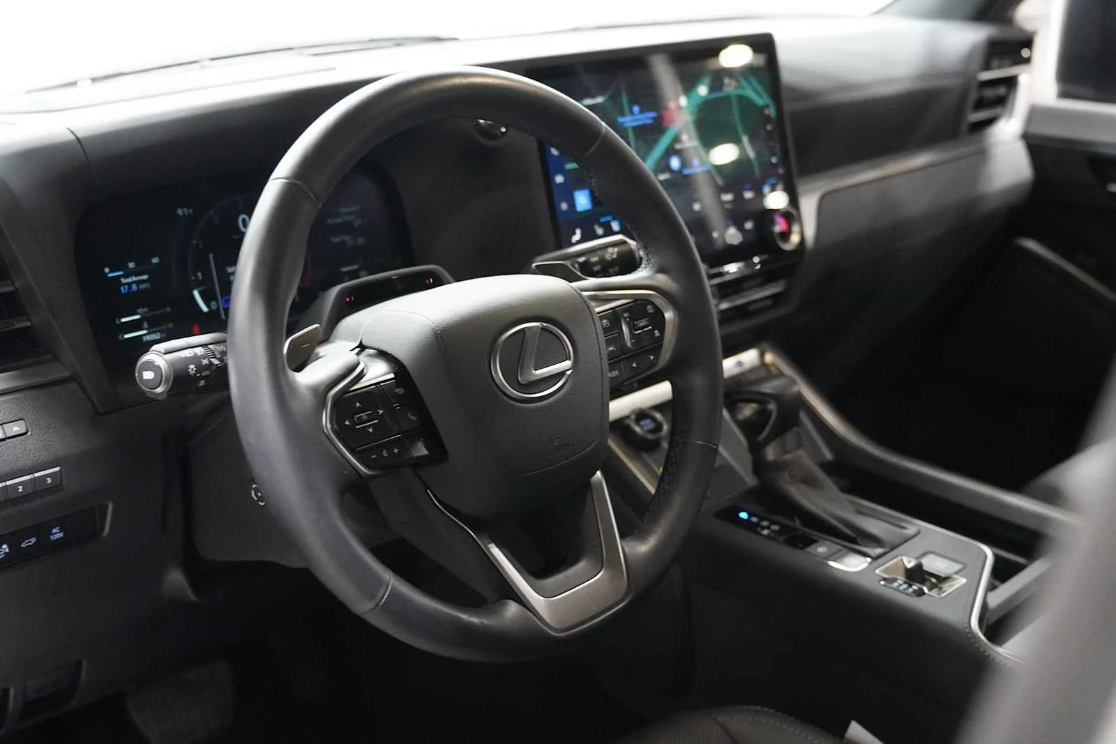 Used 2024 Incognito Lexus Premium+ image 10