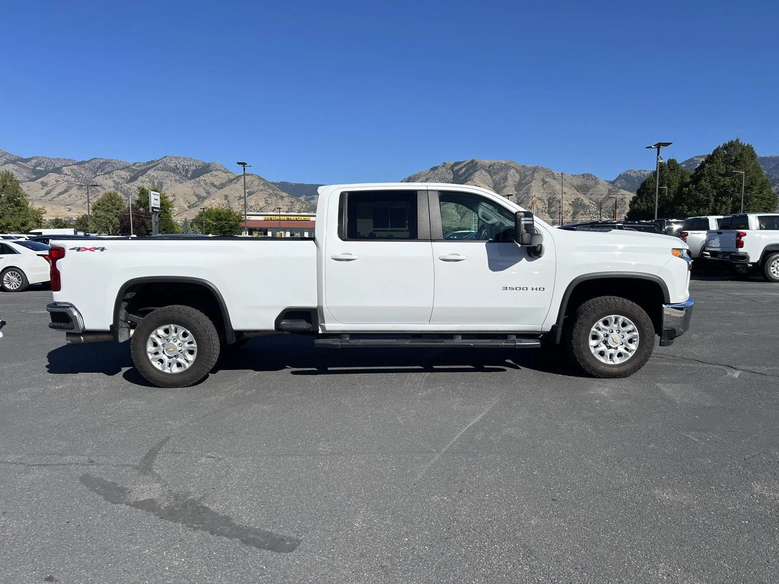 2022 Chevrolet Silverado 3500HD LT - Photo 6