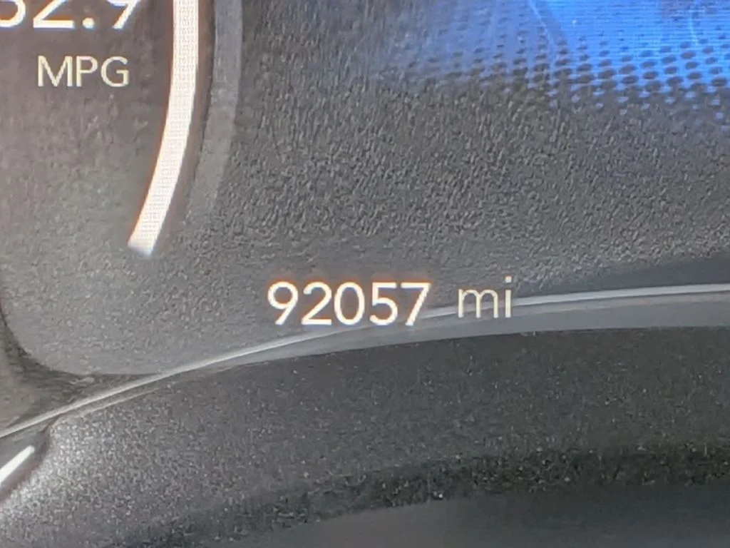 Used 2018 Red Chrysler Limited image 13
