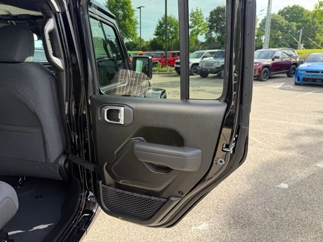 New 2026 Black Clear-Coat Exterior Paint Jeep 85th Anniversary Edition image 25