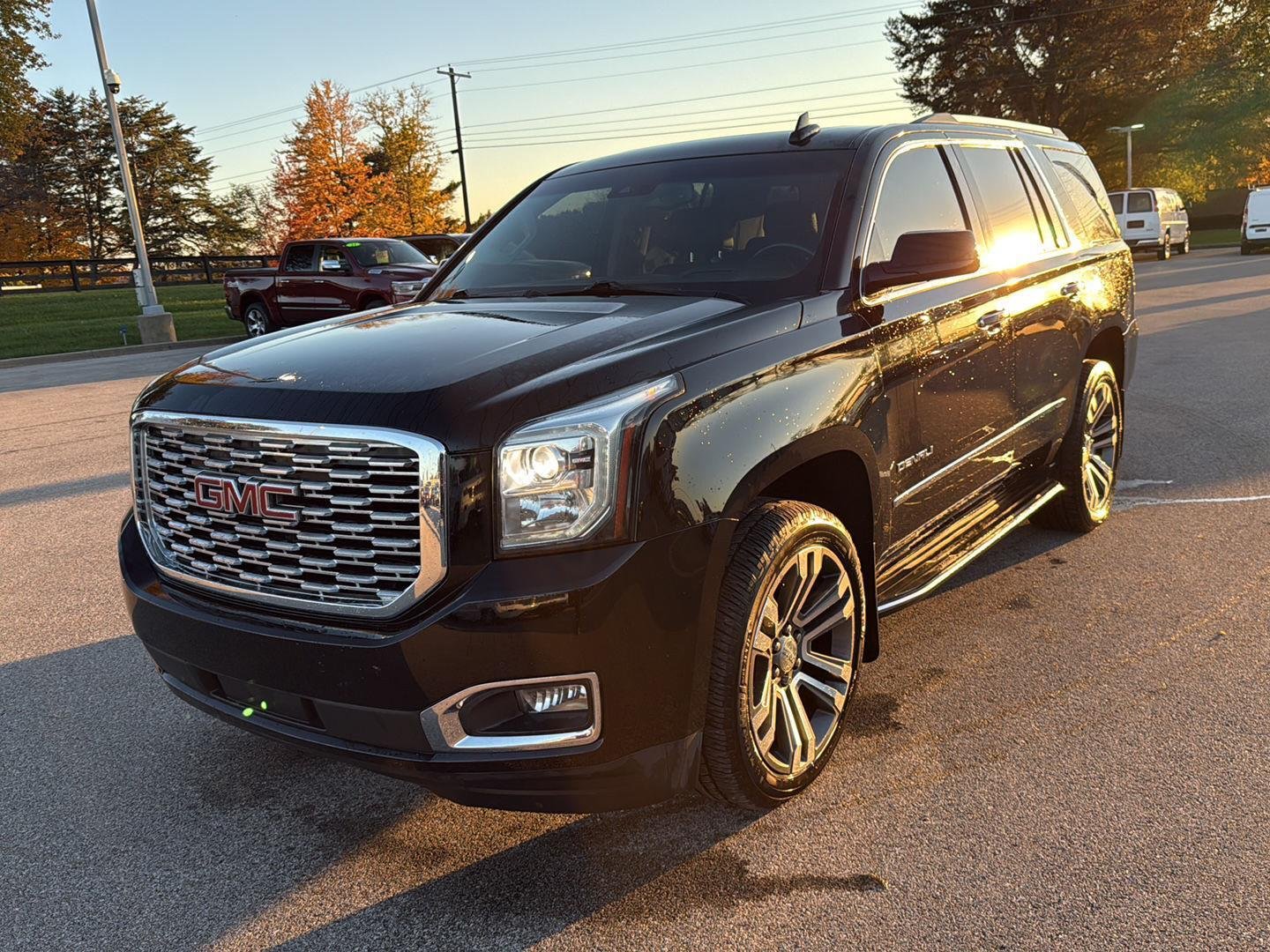 2018 Gmc Yukon Denali photo 2