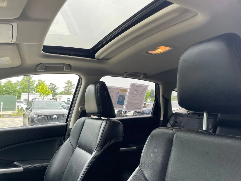 Used 2015 White Diamond Pearl Honda EX-L image 25