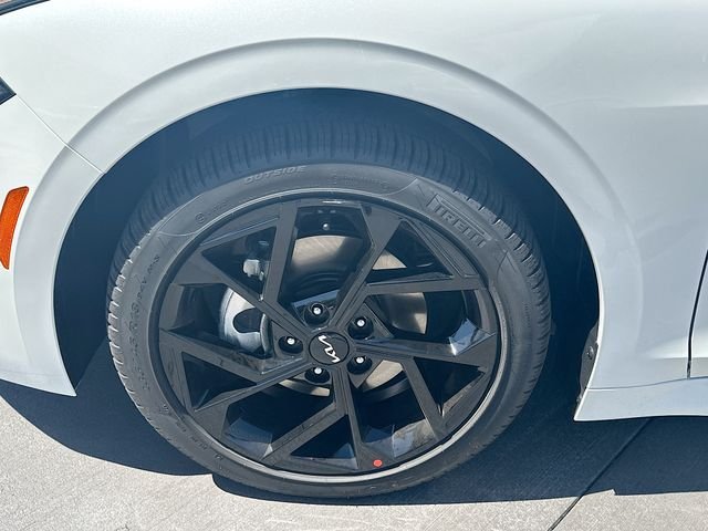 Used 2026 Snow White Pearl Kia GT-Line image 32