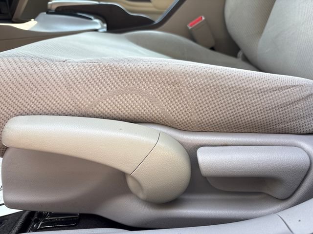 Used 2012  Honda LX image 15