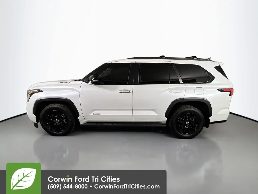 Used 2024 Wind Chill Pearl Toyota Limited image 6
