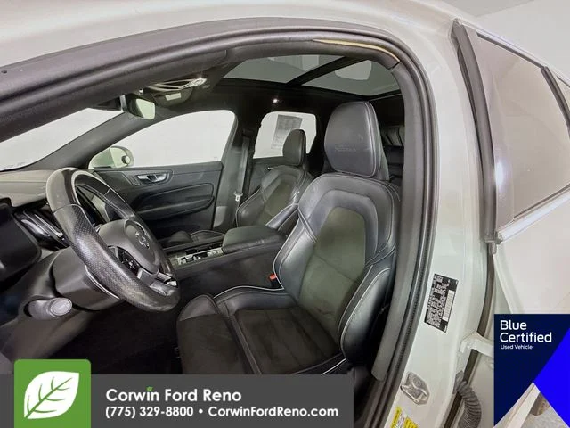 Used 2019 Ice White Volvo T5 R-Design image 25