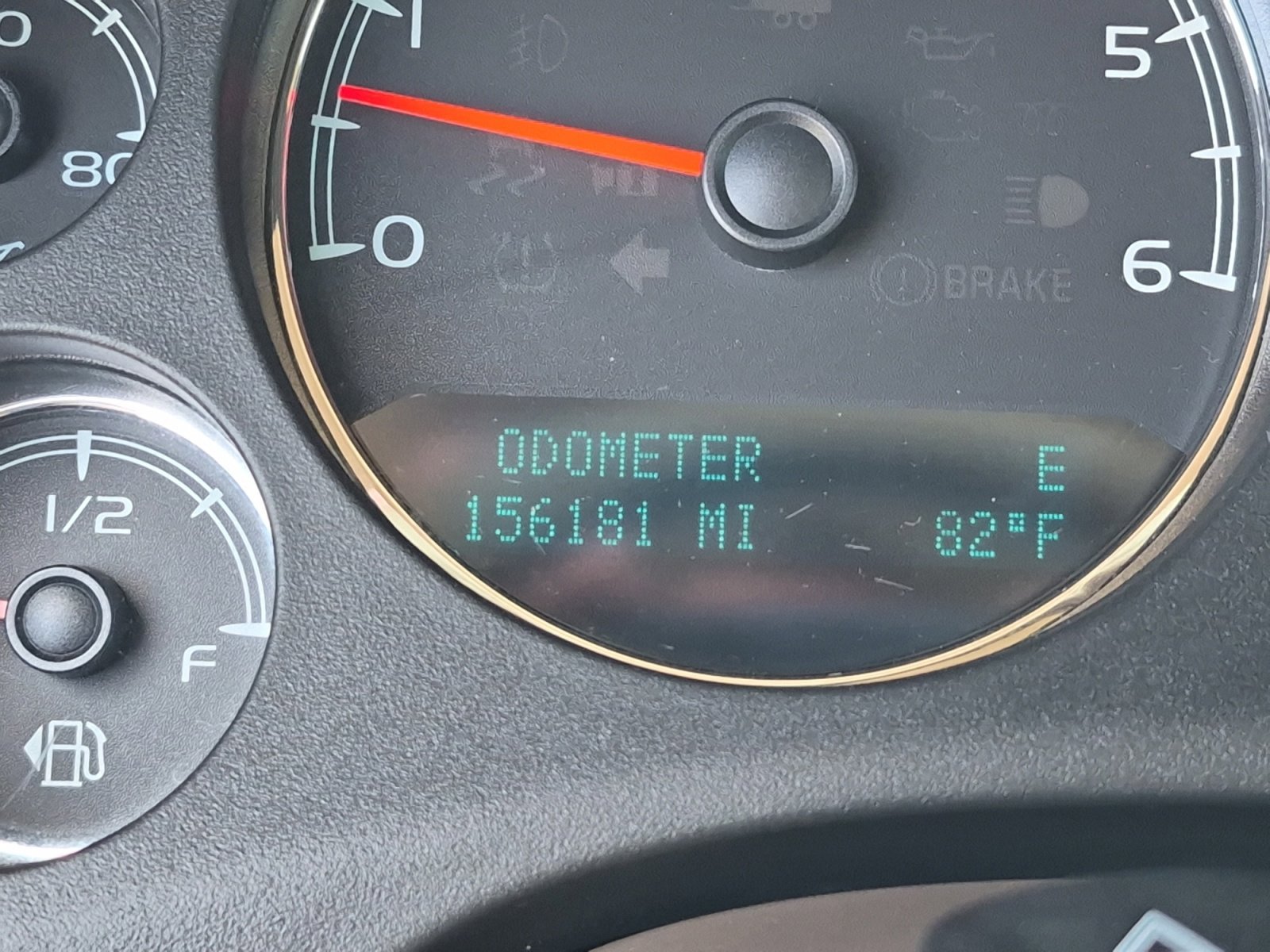 Used 2013 Chevrolet Suburban LT with VIN 1GNSCJE09DR138563 for sale in Cuero, TX