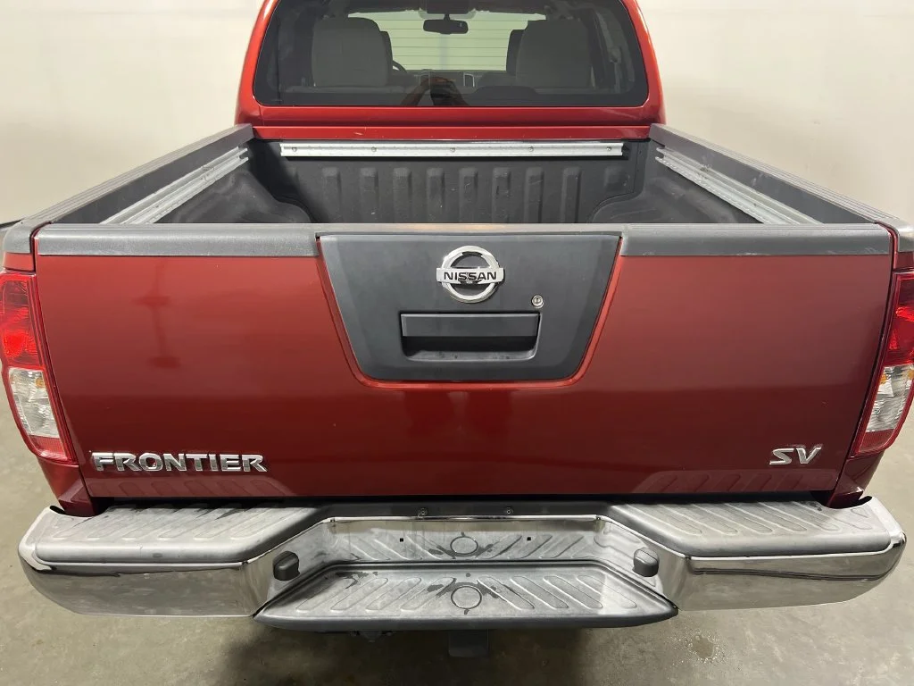 Used 2012 Red Nissan SV image 19