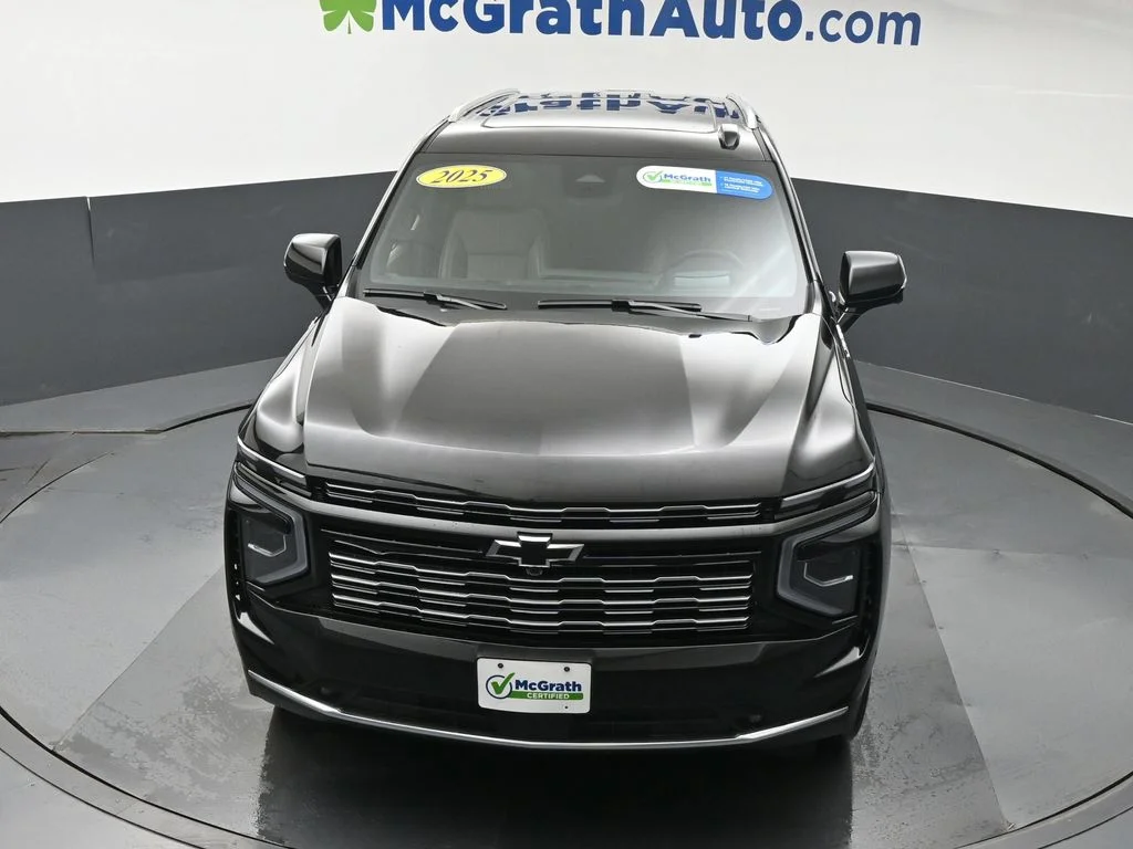 Used 2025 Black Chevrolet High Country image 31