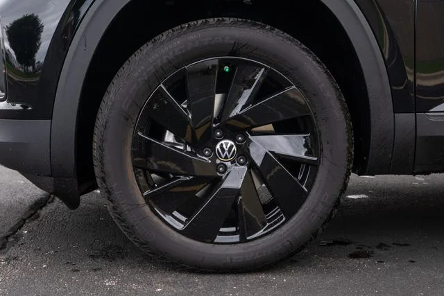 2026 Volkswagen Atlas Cross Sport SE w/Tech - Photo 7