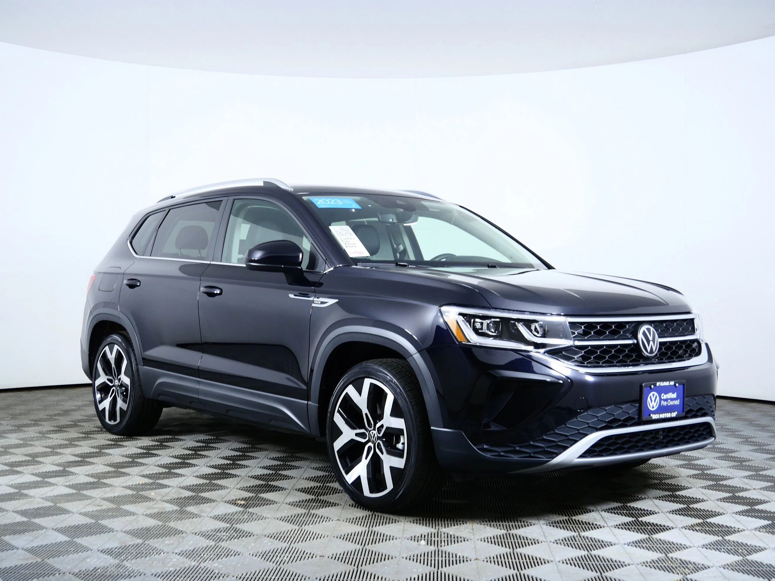 2023 Volkswagen Taos SEL