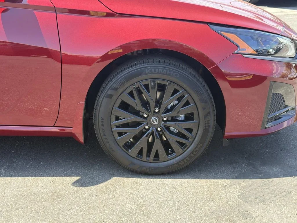 New 2026 Scarlet Ember Tintcoat Nissan SV image 31