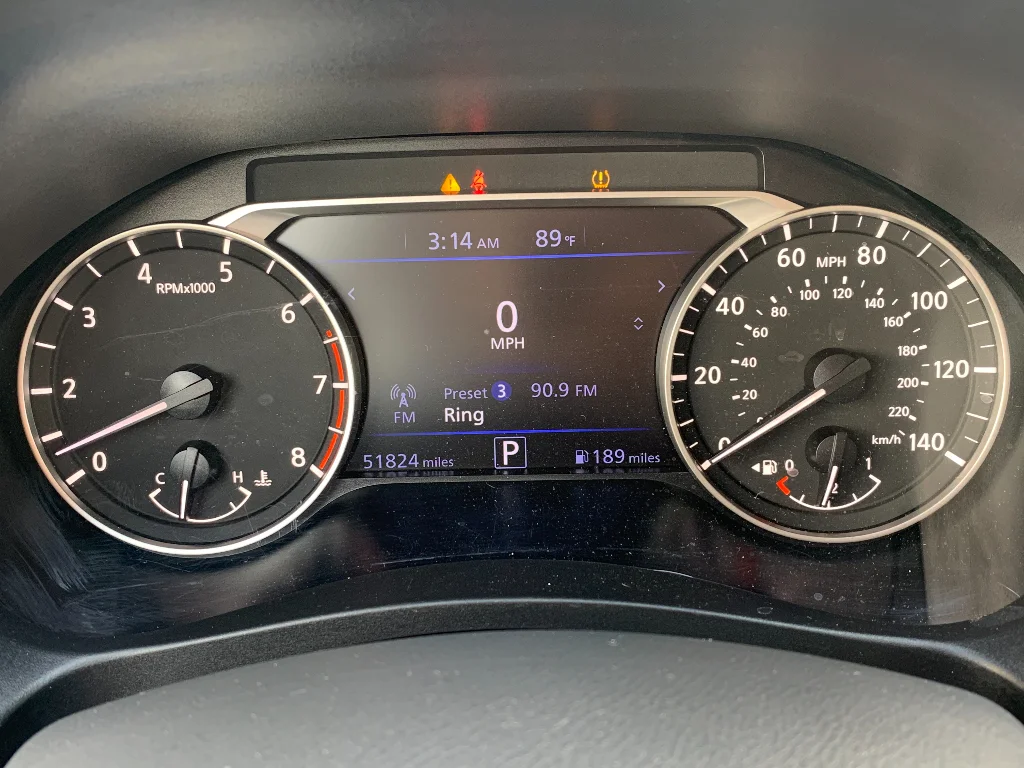 Used 2025 Super Black Nissan SV image 26