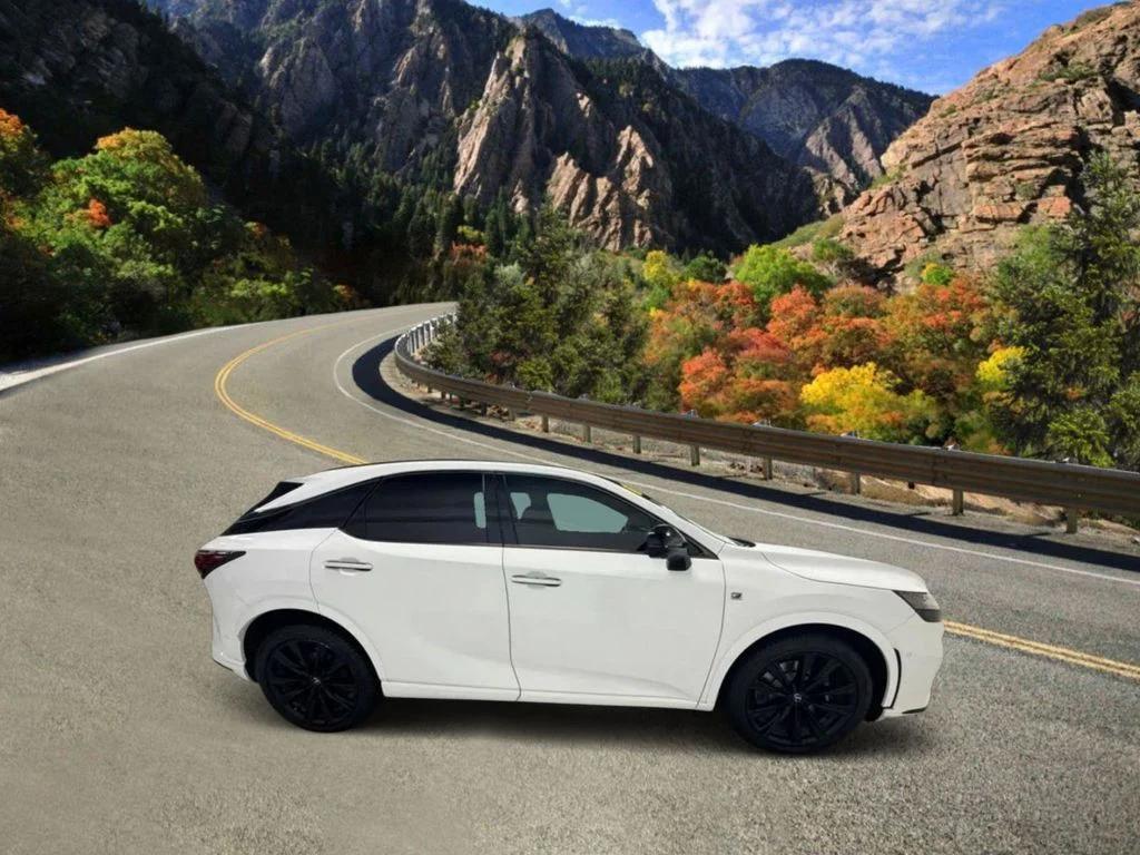 Used 2023 White Lexus 500h F SPORT Performance image 4