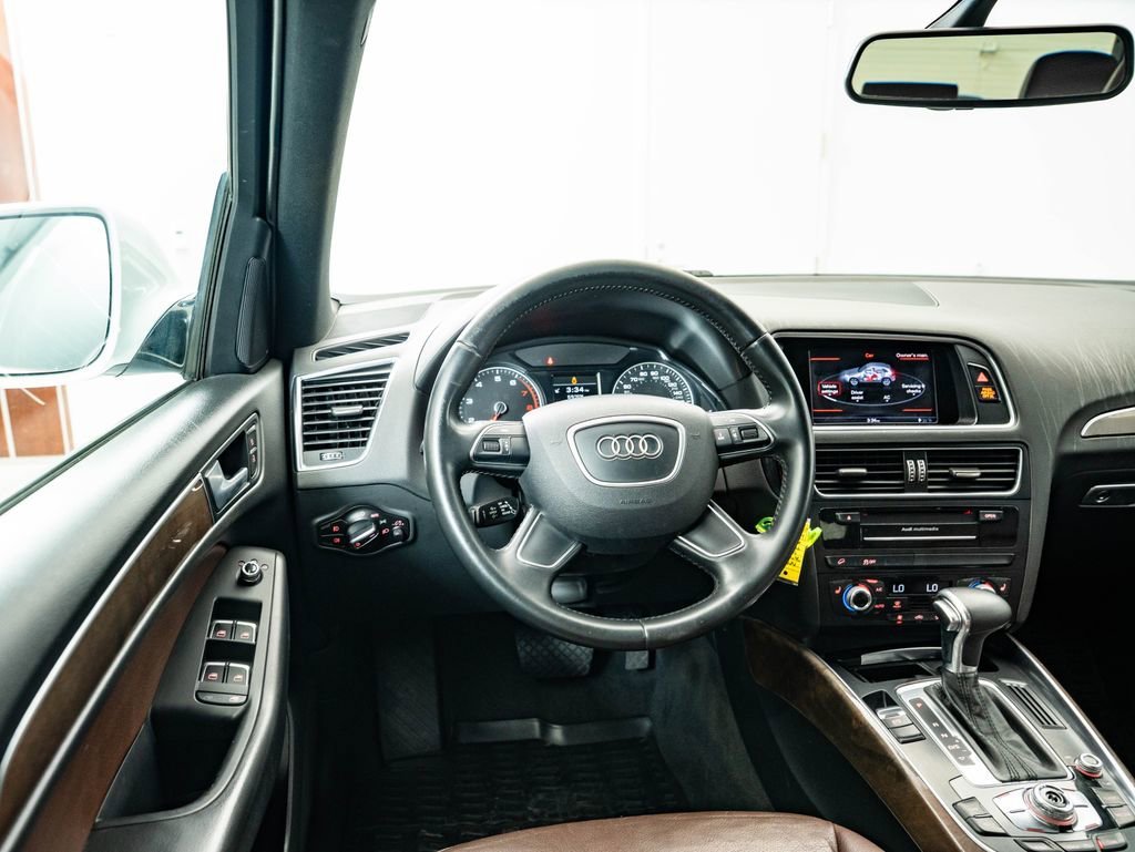 Used 2016 Glacier White Audi 2.0T Premium image 32