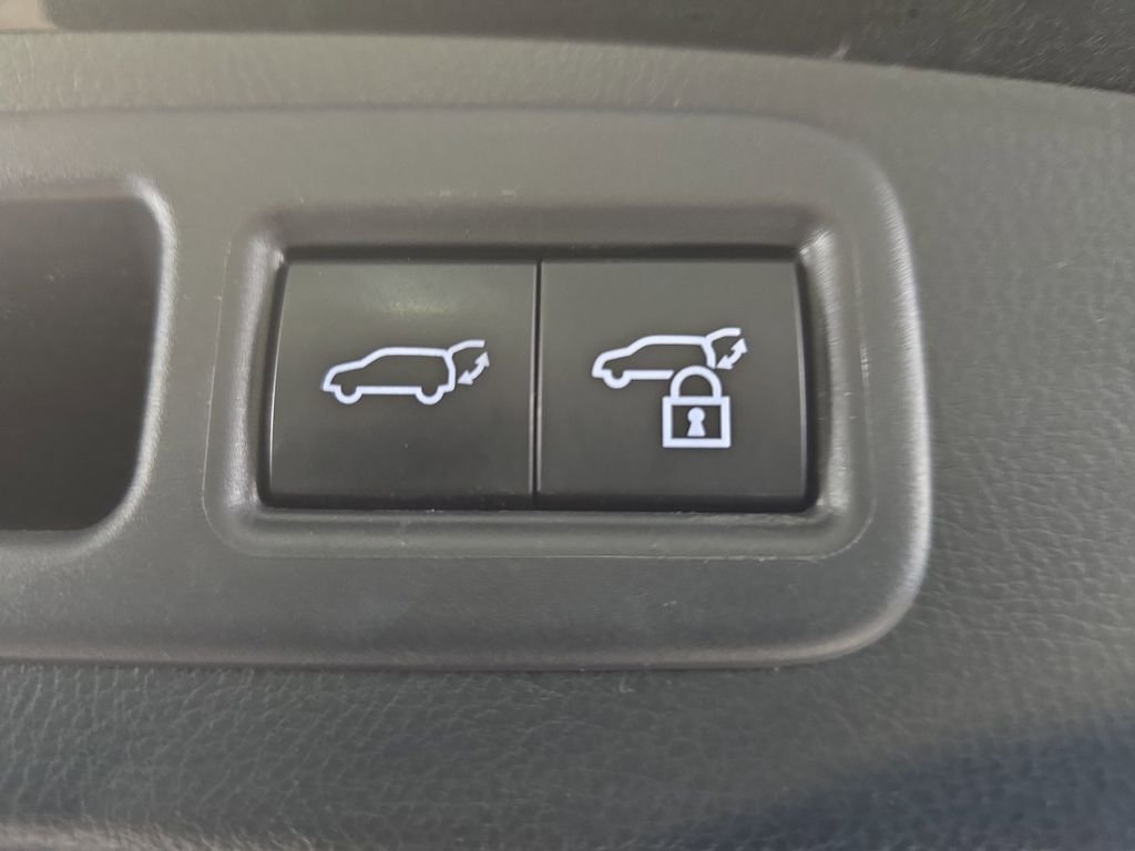 2024 Lexus RX PHEV 450h+ - Photo 13