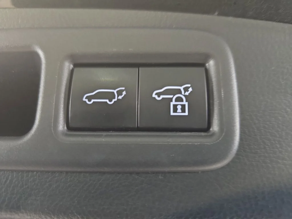 2024 Lexus RX PHEV 450h+ - Photo 13