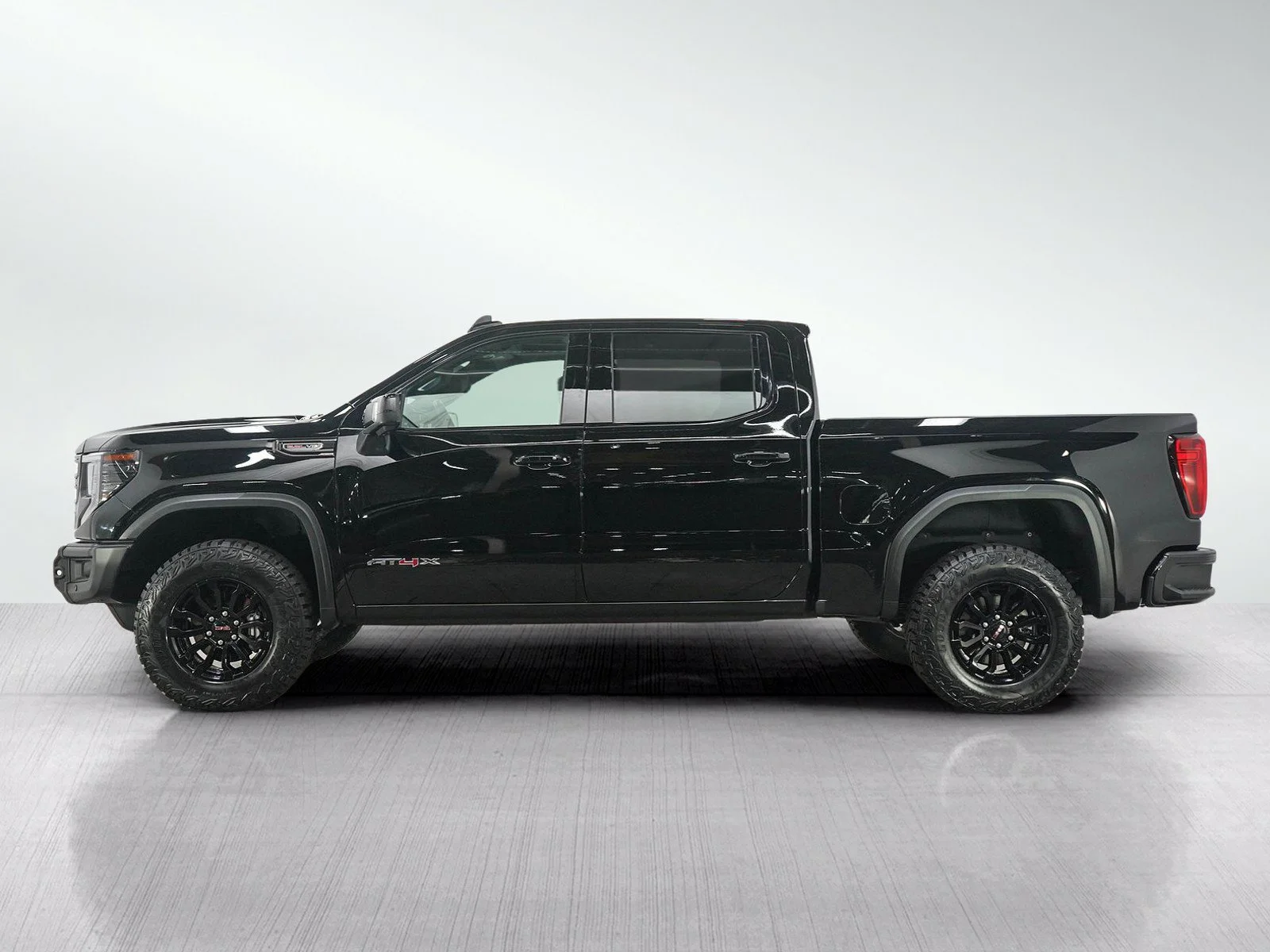 Used 2023 GMC Sierra 1500 AT4X with VIN 3GTUUFEL1PG216196 for sale in Bloomington, Minnesota