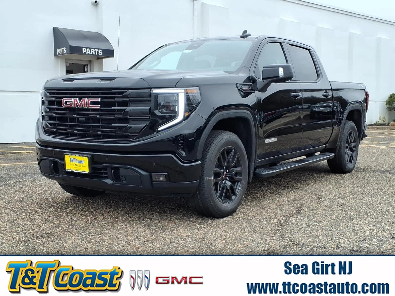 2026 GMC Sierra 4WD Crew Cab Short Box Elevation's photo