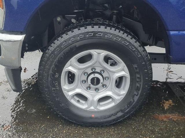 New 2026 Argon Blue Metallic Ford F-250® XLT image 32