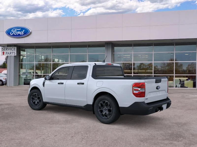 New 2026 Space White Metallic Ford XLT image 4