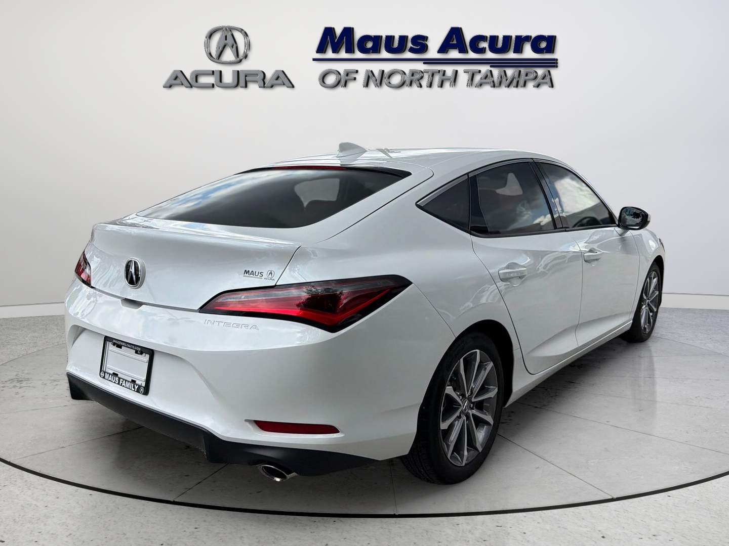 Used 2024 Platinum White Pearl Acura Base image 3