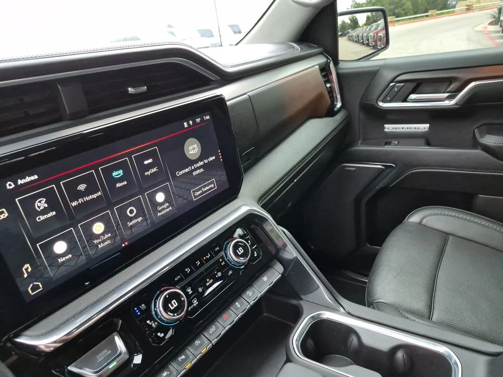 Used 2024 Red GMC Denali image 27