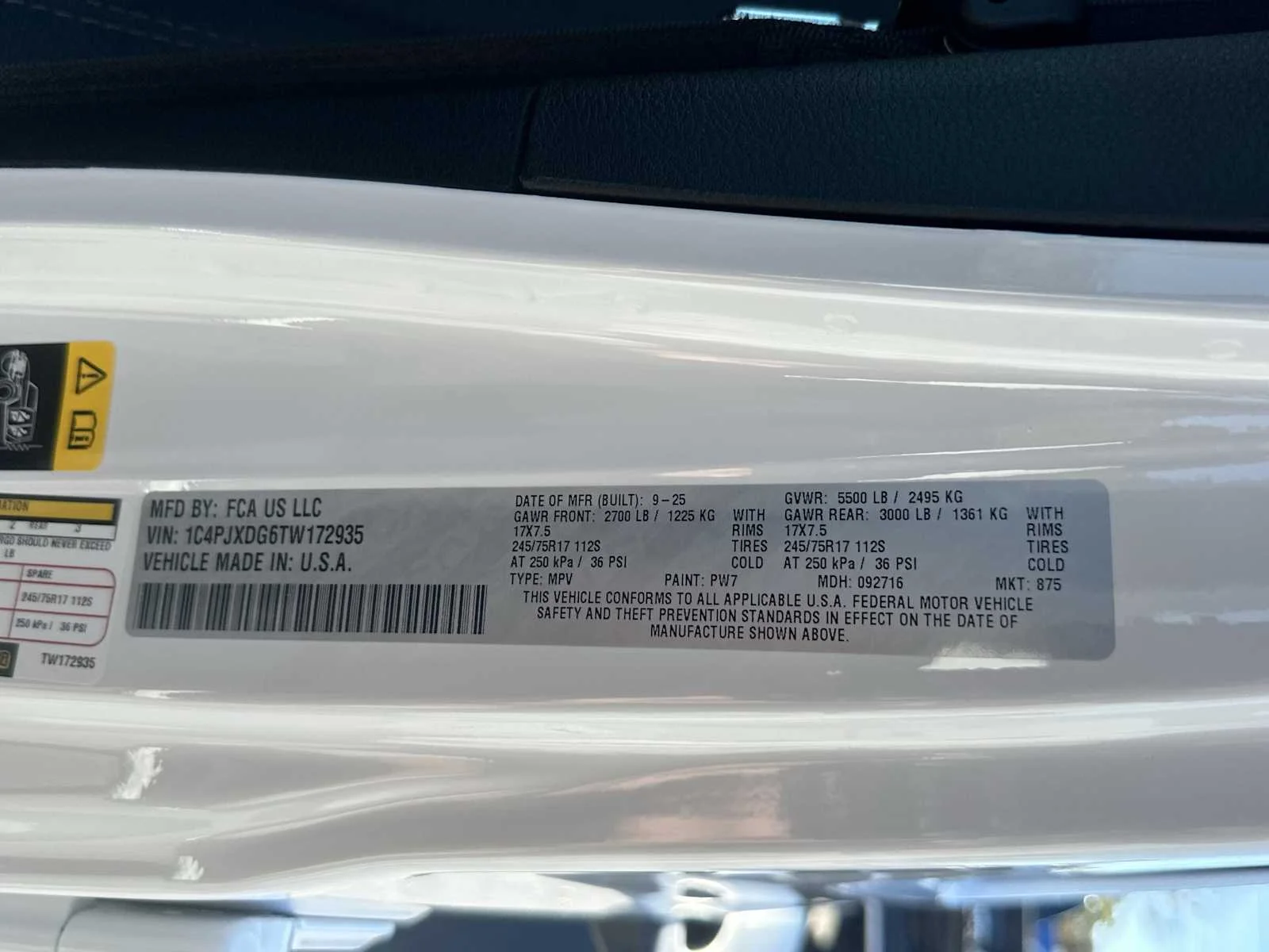 New 2026 Bright White Clear-Coat Exterior Paint Jeep Sport S image 31