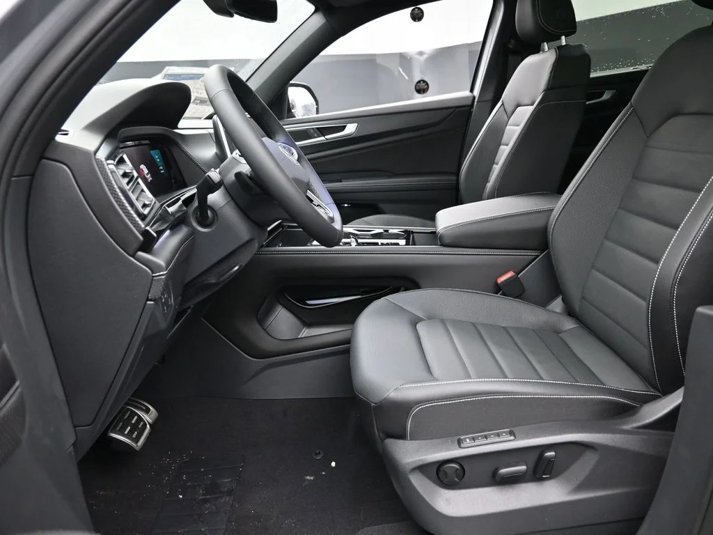 New 2026 Silver Mist Metallic Volkswagen 2.0T SEL R-Line Black image 15
