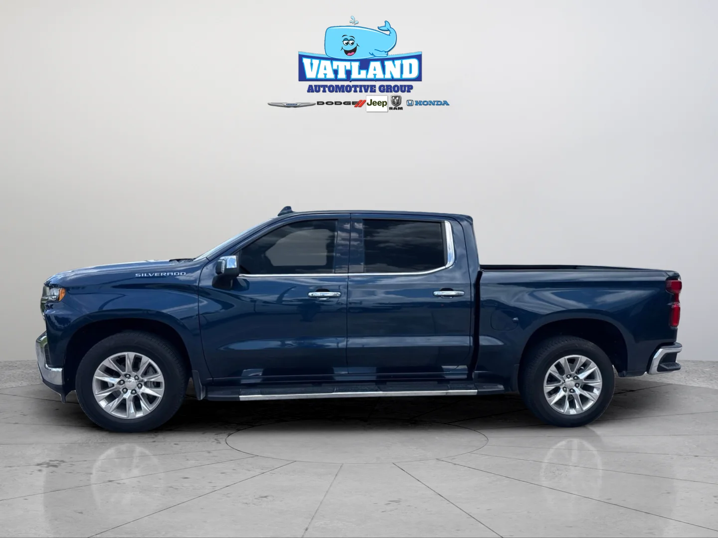 Used 2019 Northsky Blue Metallic Chevrolet LTZ image 2