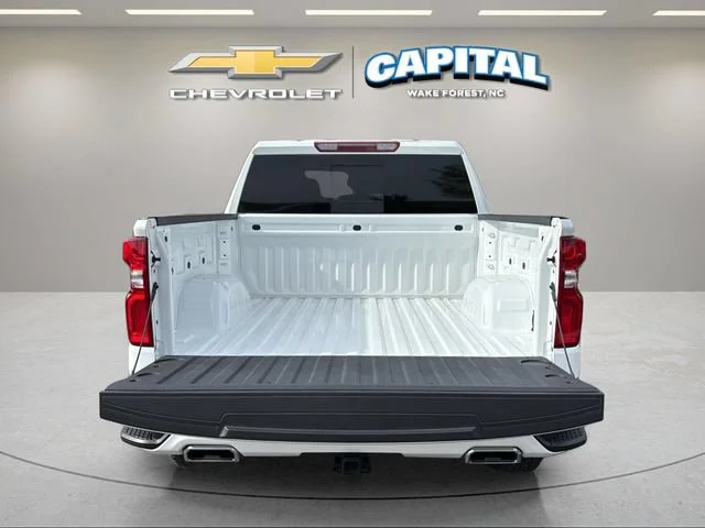 Used 2025 Summit White Chevrolet RST image 32