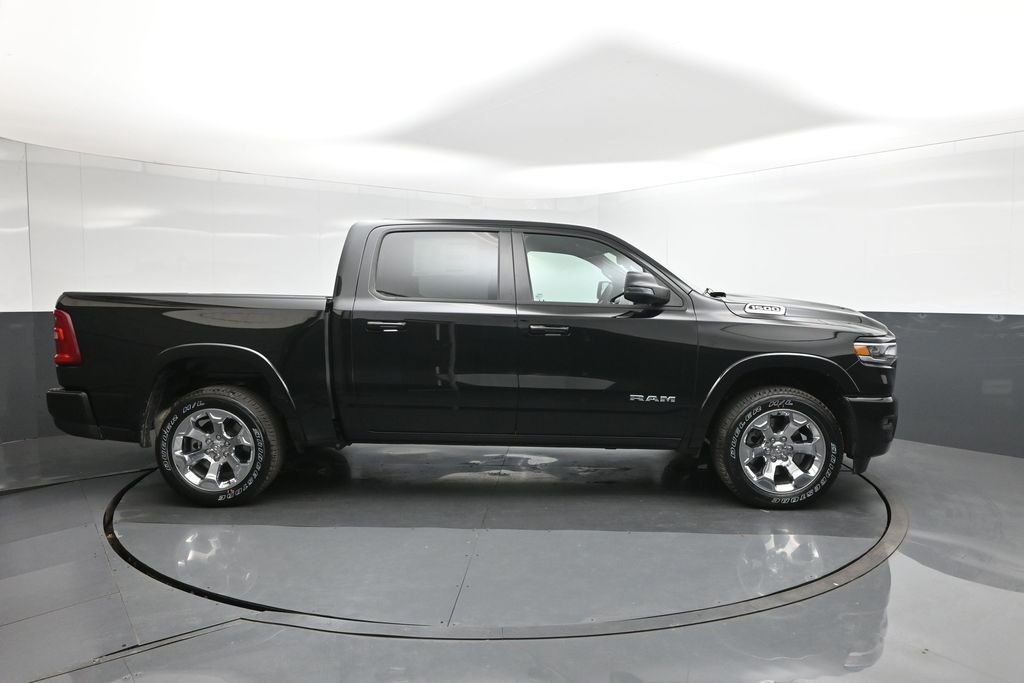 New 2026 Diamond Black Crystal Pearlcoat RAM Big Horn/Lone Star image 26