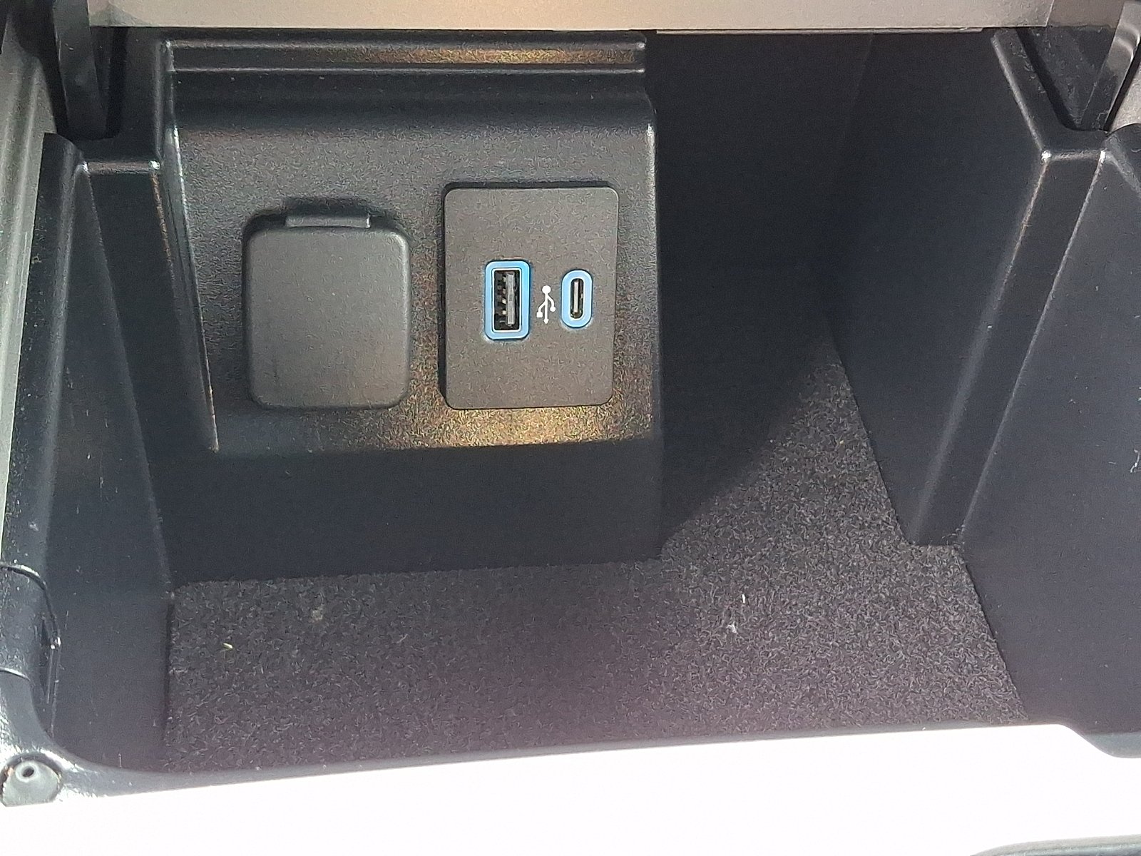Used 2023 Stone Blue Metallic - C8 Ford XLT image 26