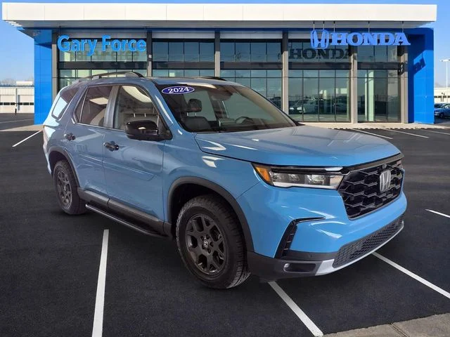 2024 Honda Pilot TrailSport AWD's photo