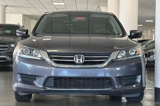 Used 2015 Modern Steel Metallic Honda LX image 12