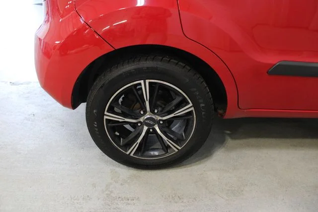 Used 2010 Red Kia Plus image 33