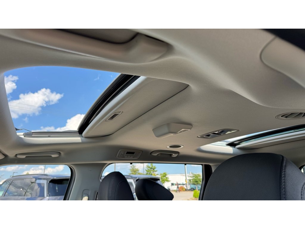 New 2027 Ivory Silver Kia SX image 24
