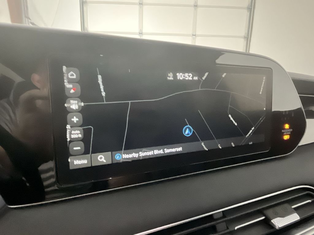Used 2020 White Hyundai Limited image 22