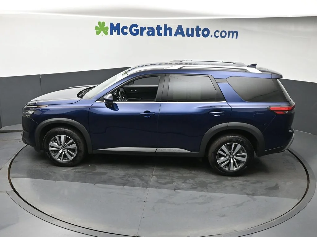 Used 2025 Blue Nissan SL image 24