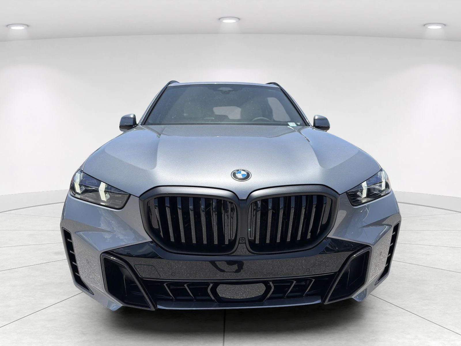 New 2026 Skyscraper Grey Metallic BMW xDrive40i image 2