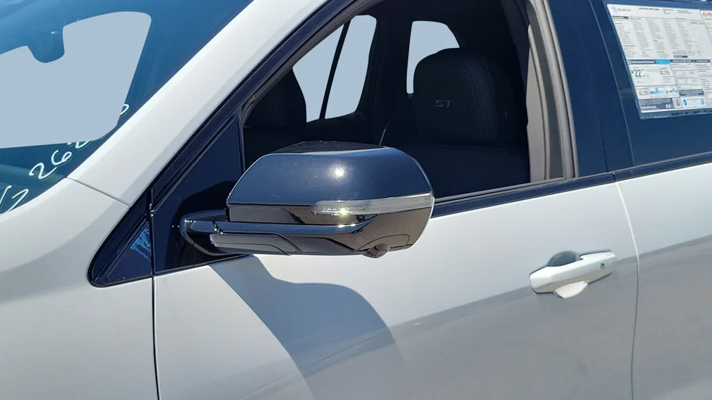 New 2026 Iridescent White Tricoat Buick Sport Touring image 11