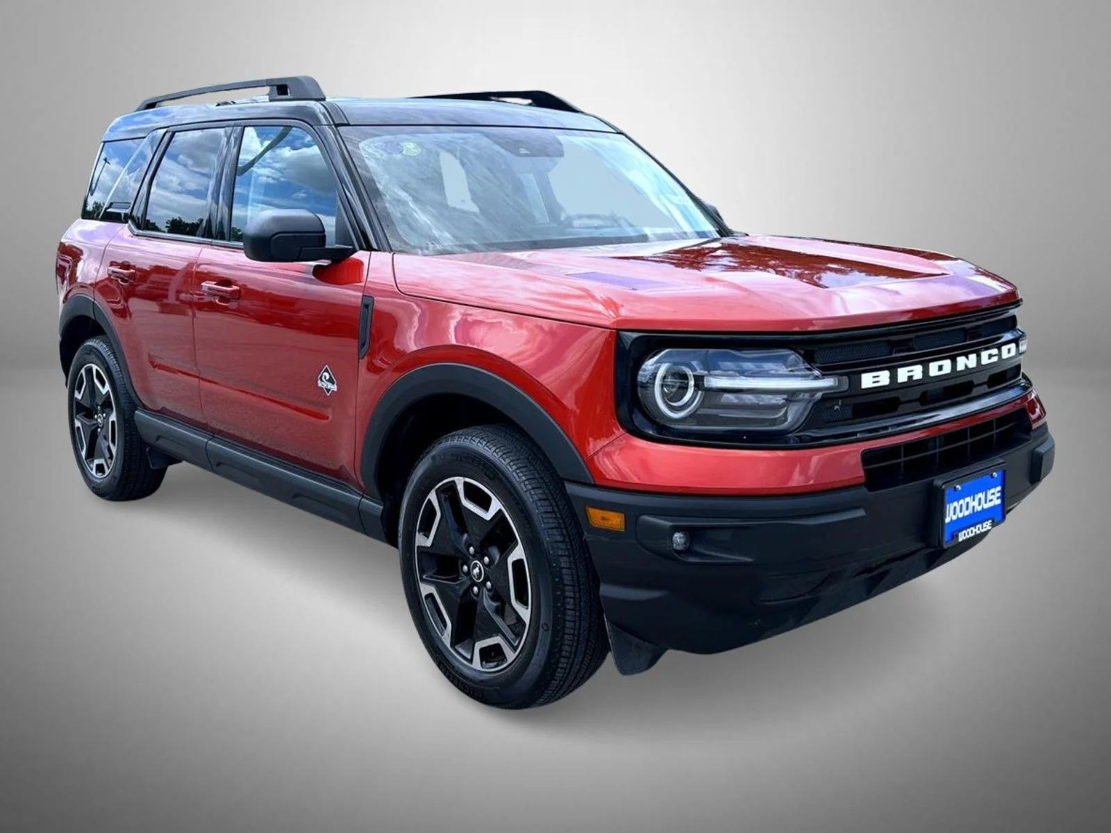 Used 2022 Red Ford Outer Banks image 3