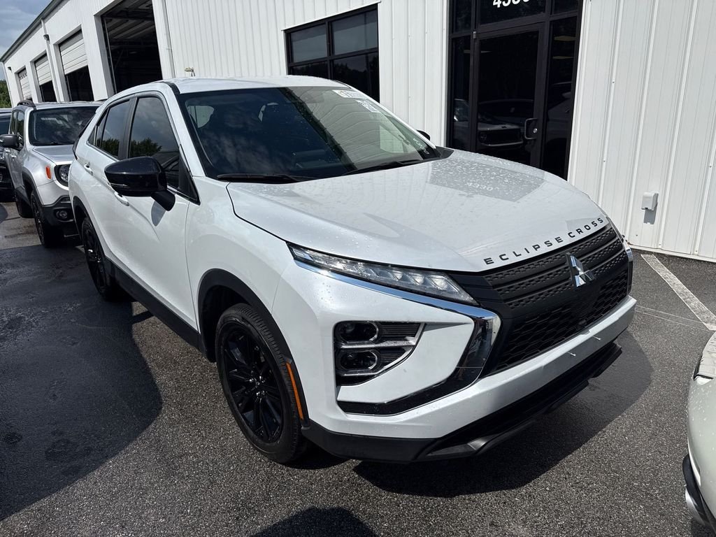 2024 Mitsubishi Eclipse Cross LE S-AWC's photo