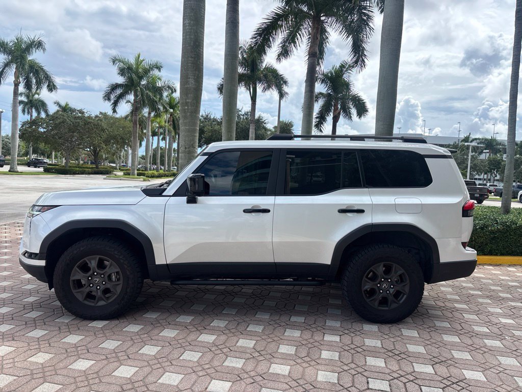 Used 2024 White Lexus  image 2