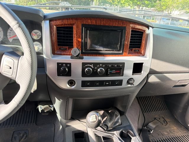 Used 2007 Mineral Gray Metallic Dodge Laramie image 21