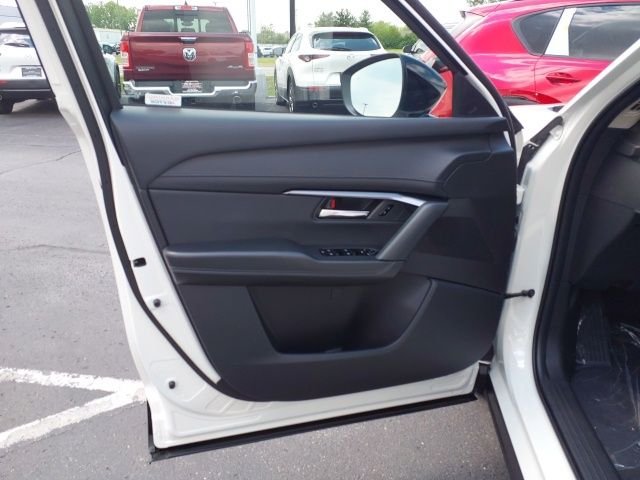 Used 2026 White Mazda 2.5 S Select image 11