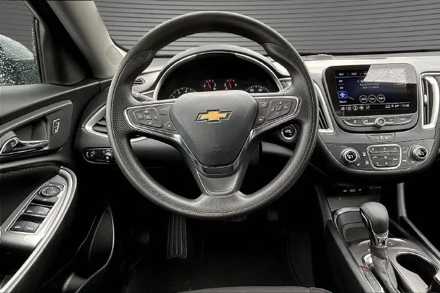 Used 2025 Gray Chevrolet LT image 8